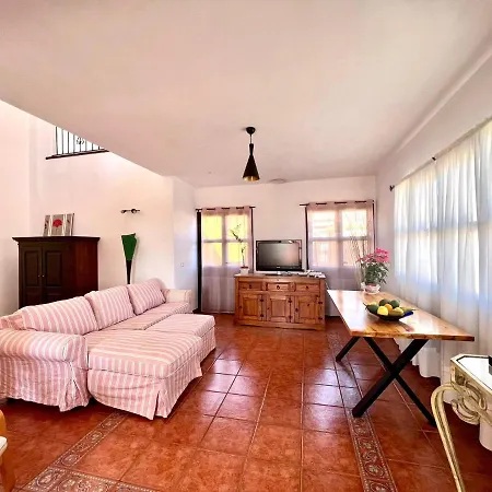 Vila Wonderful With Barbecue, Wifi And Sea Views Candelaria