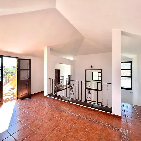 Villa Wonderful With Barbecue, Wifi And Sea Views *
