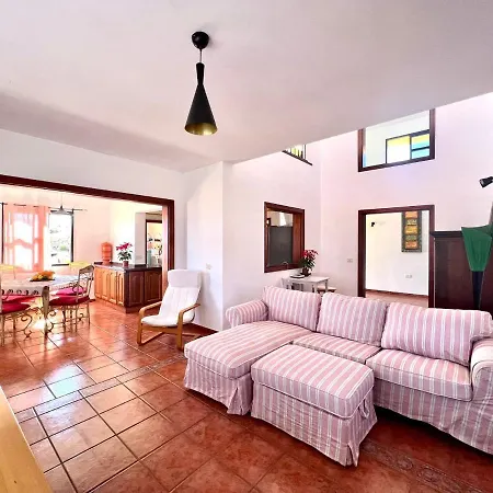 Wonderful With Barbecue, Wifi And Sea Views Villa Candelaria