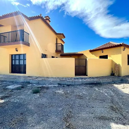 Wonderful With Barbecue, Wifi And Sea Views Vila